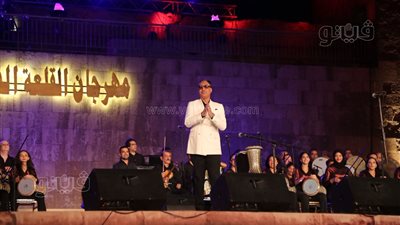 سعيد الارتيست يُبدع في سماء مهرجان القلعة ضمن الدورة 33 (صور)