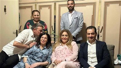 أخبار الفن اليوم: وفد من وزارة الثقافة ونقابة الممثلين يزور نجوى فؤاد في منزلها.. سعيد الارتيست يُبدع في سماء مهرجان القلعة.. ومسلم يطرح أحدث أغنياته 