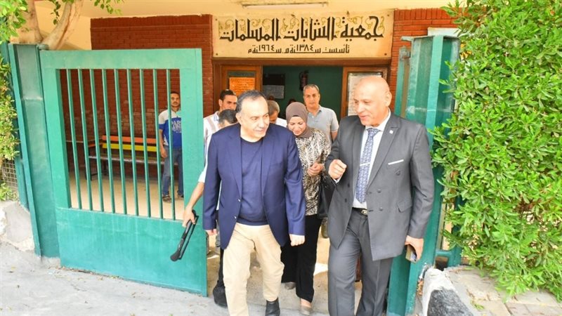 محافظ أسيوط يتفقد