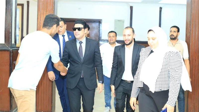 جانب من لقاءات الشباب