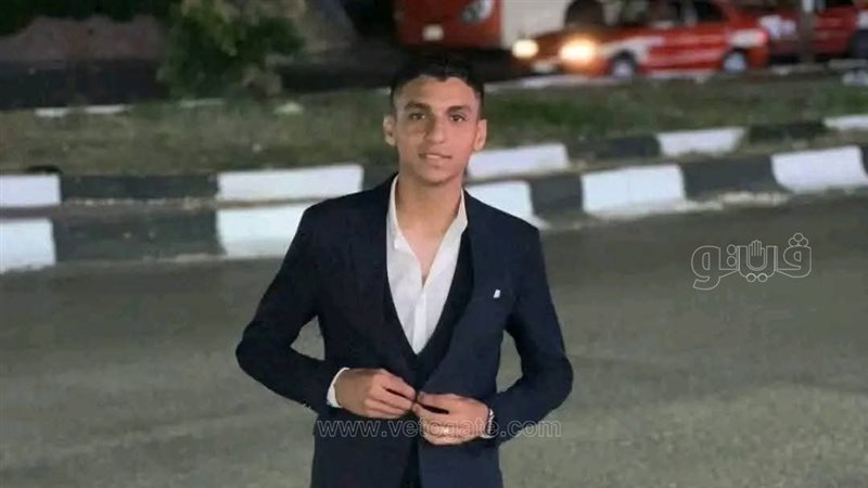 الشاب المتوفى، فيتو