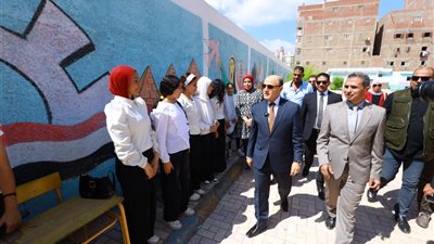 محافظ كفر الشيخ يتفقد الاستعدادات الميدانية لانطلاق العام الدراسي الجديد (صور)