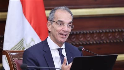 وزير الاتصالات يكشف موعد تصدير أجهزة المحمول المصرية