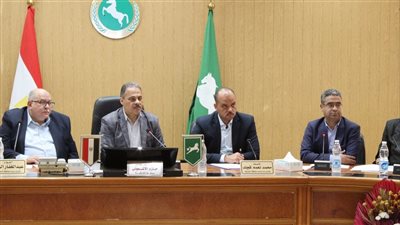 محافظ الشرقية يتابع الاستعدادات لمواجهة نوبات تلوث الهواء الحادة لموسم 2025