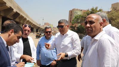 محافظ الجيزة يتفقد حالة النظافة وإزالة الإشغالات بأحياء الطالبية والعمرانية والهرم والعجوزة