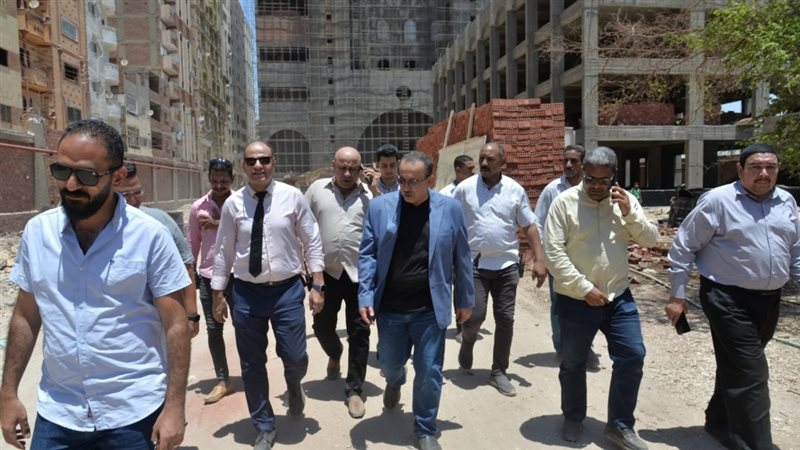 محافظ أسيوط يتفقد