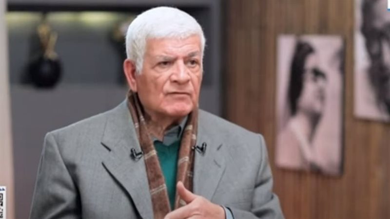  الكاتب والمفكر عبد