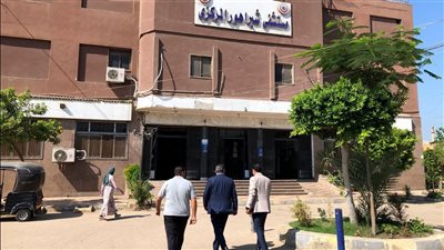 محافظ الدقهلية يتفقد مستشفى شبراهور في زيارة مفاجئة (صور)
