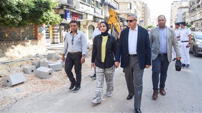 محافظ الإسكندرية يتابع أعمال توسعة شارع أبو قير