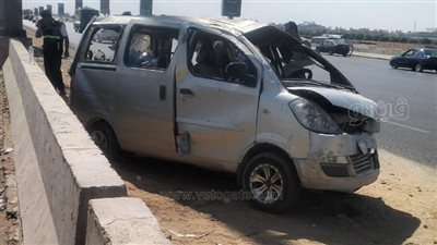 إصابة 9 موظفين بوزارة العدل في حادث تصادم على طريق السويس (صور) 
