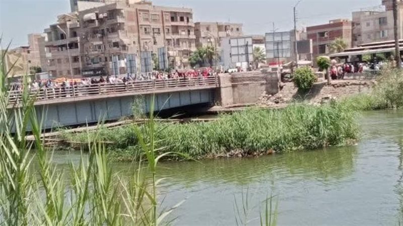 انتشال جسم طفل غريق
