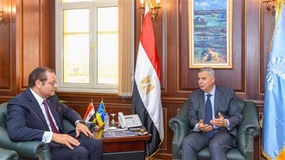 محافظ الإسكندرية: ملتزمون بتوفير البنية التحتية لضمان رعاية صحية آمنة للمواطنين