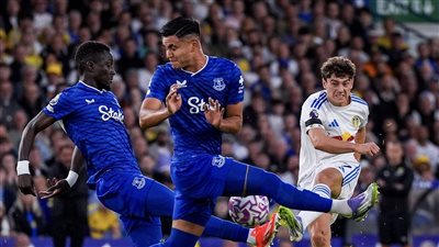 ليدز يفوز على إيفرتون 0/1 في الدوري الإنجليزي 