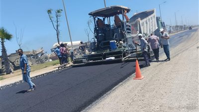 الإسكان: دفع العمل بمشروعات تطوير الطرق والبنية الأساسية ووحدات 