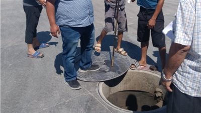 ضبط محطة وقود تتلاعب في المواد البترولية لبيعها بالسوق السوداء بأسيوط