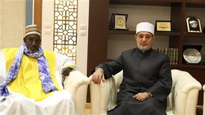 مفتي الجمهورية يبحث مع رئيس جمعية التضامن الإسلامي في السنغال التعاون المشترك 