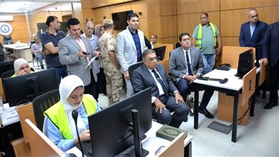 محافظ الدقهلية يتابع أعمال تطوير سوق طلخا ومستوى النظافة بالمنصورة (صور)