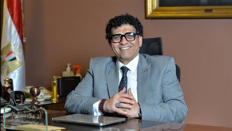 الدكتور علاء عبد