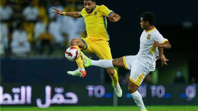 هدفان وبطاقة حمراء، شوط أول مثير بين النصر واتحاد جدة في السوبر السعودي