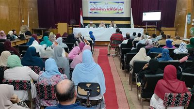  تدشين مبادرة الحد من حوادث الطرق بمجمع إعلام الوادى الجديد 