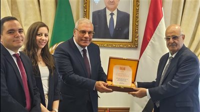  اليمن يكرم مندوب مصر الدائم لدى جامعة الدول العربية