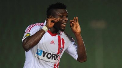 ظروف غامضة وخلافات أسرية وصدمة في الأوساط الرياضية.. وفاة مهاجم الزمالك السابق هداف بنين رزاق أوموتويوس (إنفوجراف)