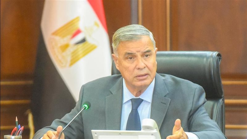 اجتماع محافظ الاسكندرية
