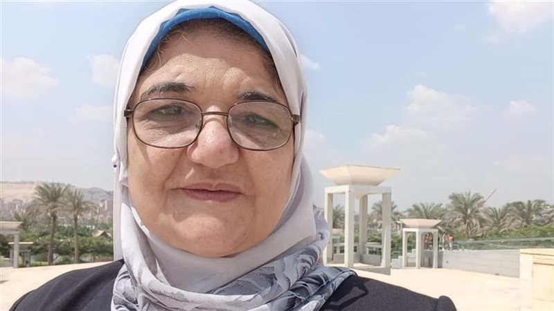 نفيسة عبد الفتاح،