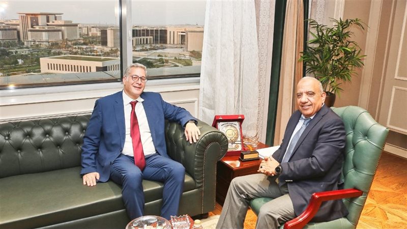 اجتماع وزيرا الكهرباء