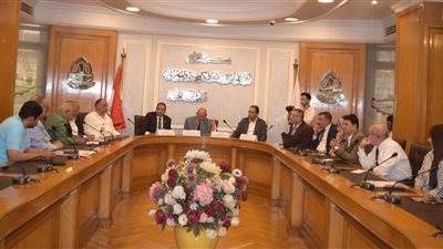 غرفة القاهرة تبدأ الاستعداد لتنظيم معرض أهلًا مدارس 