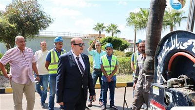 رئيس شركة الصرف الصحي بالإسكندرية يتابع التدريب العملي لطلاب المدرسة الفنية 