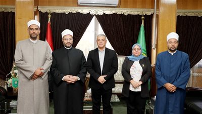 محافظ الإسماعيلية يستقبل الأمين العام المساعد للبحوث الإسلامية