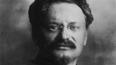 ذكرى رحيل تروتسكي، صانع أسطورة الجيش الأحمر الروسي