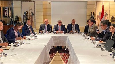 اقتصادية قناة السويس تبحث الفرص الاستثمارية مع مسئولي 8 شركات يابانية 