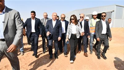 وزيرا الصناعة والتنمية المحلية يتفقدان المجمع المتكامل لإدارة المخلفات بالعاشر من رمضان