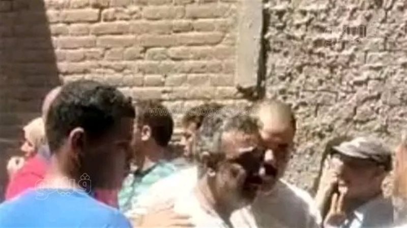 أب يفقد زوجته وابنته،