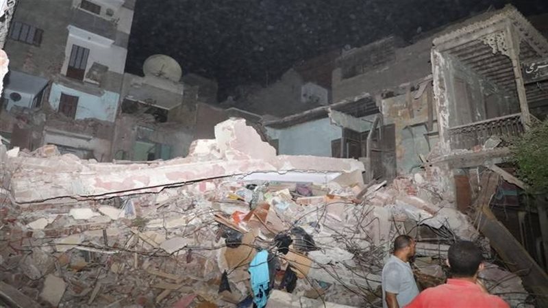 عقار الزقازيق المنهار،