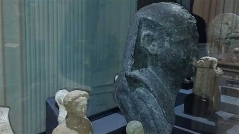 انتشال قطع أثرية