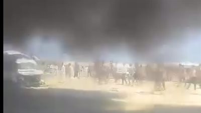 15 سيارة إسعاف تهرع إلى المكان، اللقطات الأولى لحادث مطروح المروع (فيديو)