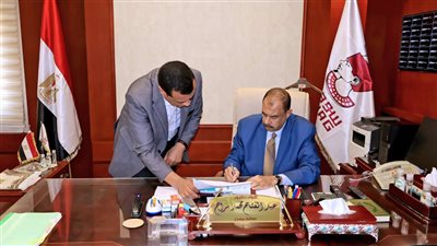 محافظ سوهاج يعتمد نتيجة الدور الثاني للشهادة الإعدادية بنسبة نجاح 92% 