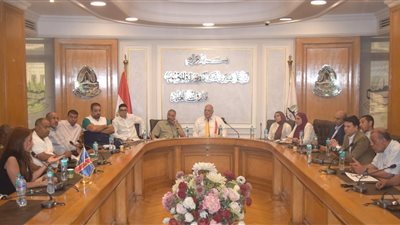 شعبة المحاجِر تناقش سبل الاستفادة من المعارض لزيادة الصادرات 