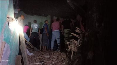 النيابة تصرح بدفن 3 جثث في انهيار منزل بقرية الشيخ مسعود بسوهاج 