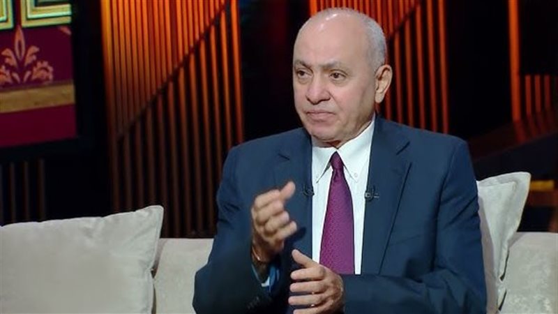 الكابتن عادل طعيمة