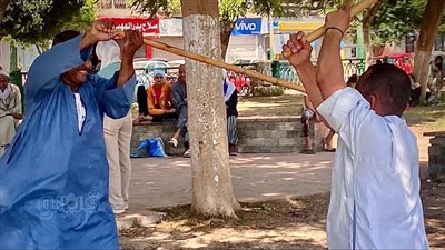 ساحة مسجد الفولي بالمنيا تتحول لمهرجان تحطيب كل جمعة (فيديو وصور)
