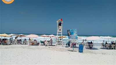شواطئ الإسكندرية كاملة العدد، ورفع الرايات الحمراء بالقطاع الغربي (صور) 