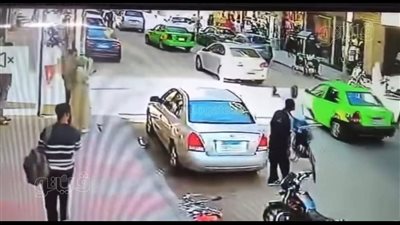 أمن المنوفية يضبط المتهم بصفع شخص من ذوي الهمم بشبين الكوم (فيديو)