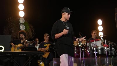 بروفات سعد لمجرد استعدادا لـ حفله الليلة بالساحل الشمالي (صور)