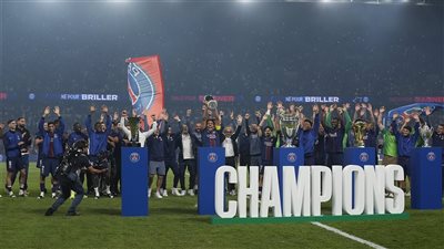 ليلة باريسية بامتياز.. سان جيرمان يفتتح الدوري الفرنسي بفوز ثمين على آنجيه.. الخماسية التاريخية تتلألأ في سماء حديقة الأمراء.. ولفتة مؤثرة من اللاعبين في وداع دوناروما 