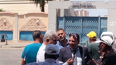 استمرار توافد أعضاء عمومية الإسماعيلي للتصويت على الميزانية (فيديو)