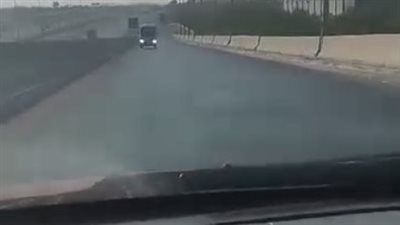 عناية الله تنقذ المواطنين من كارثة، سائق ميني باص يسير بسرعة عكس الاتجاه بكوبري الخطاطبة (فيديو)